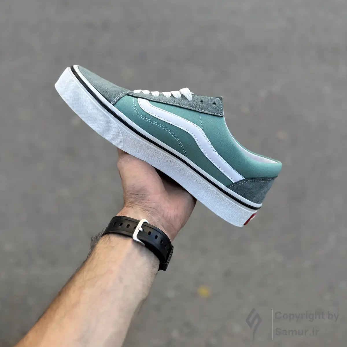 گالری تصاویر کتونی ونس اولد اسکول سبز آبی